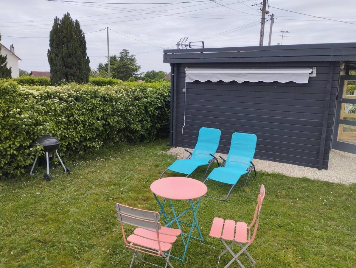 Tiny House Toute Equipee Avec Jardin Saint-Florent-sur-Cher Exterior foto