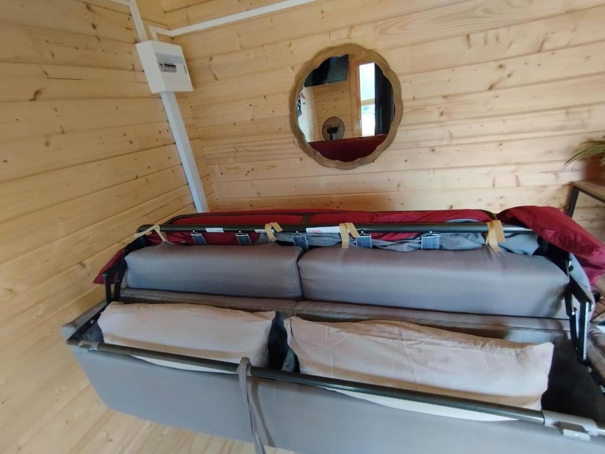 Tiny House Toute Equipee Avec Jardin Saint-Florent-sur-Cher Exterior foto