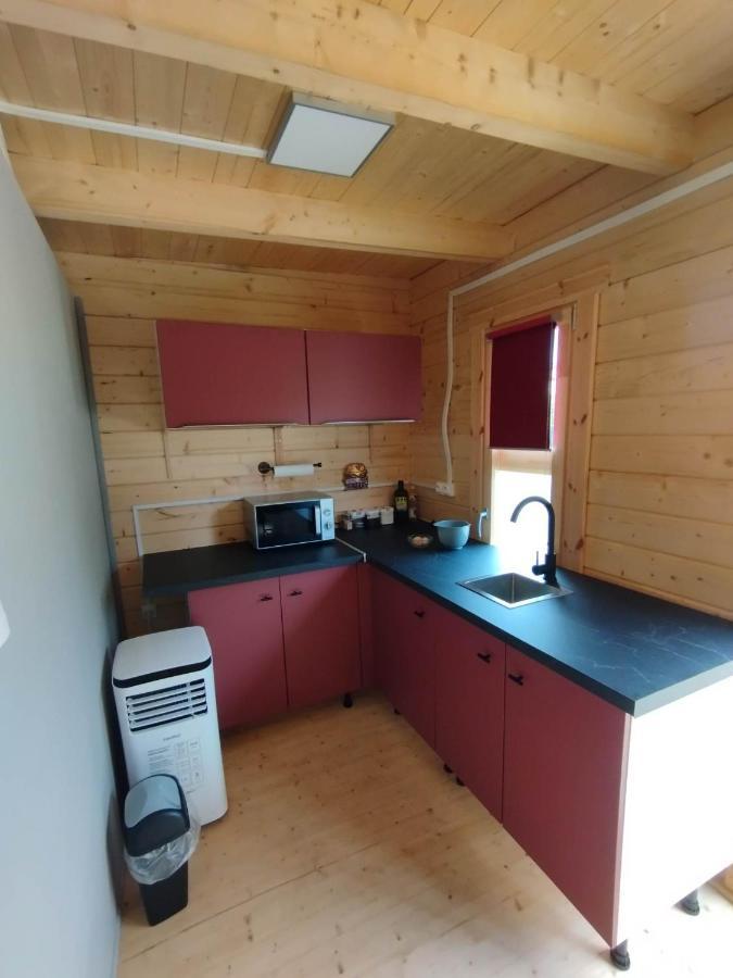 Tiny House Toute Equipee Avec Jardin Saint-Florent-sur-Cher Exterior foto