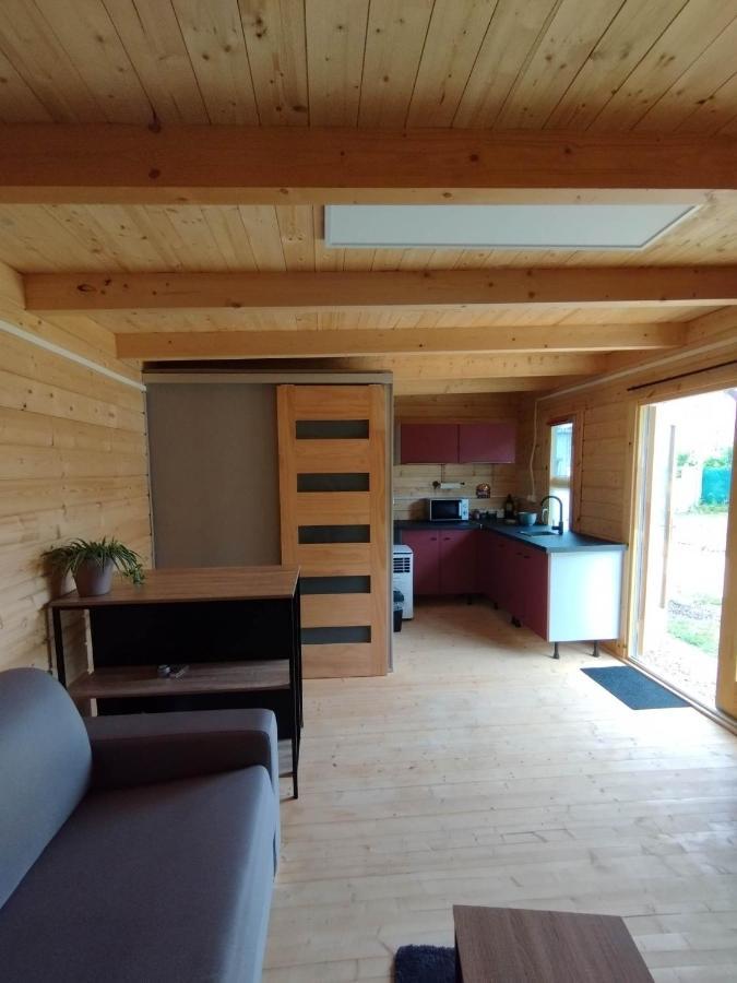 Tiny House Toute Equipee Avec Jardin Saint-Florent-sur-Cher Exterior foto