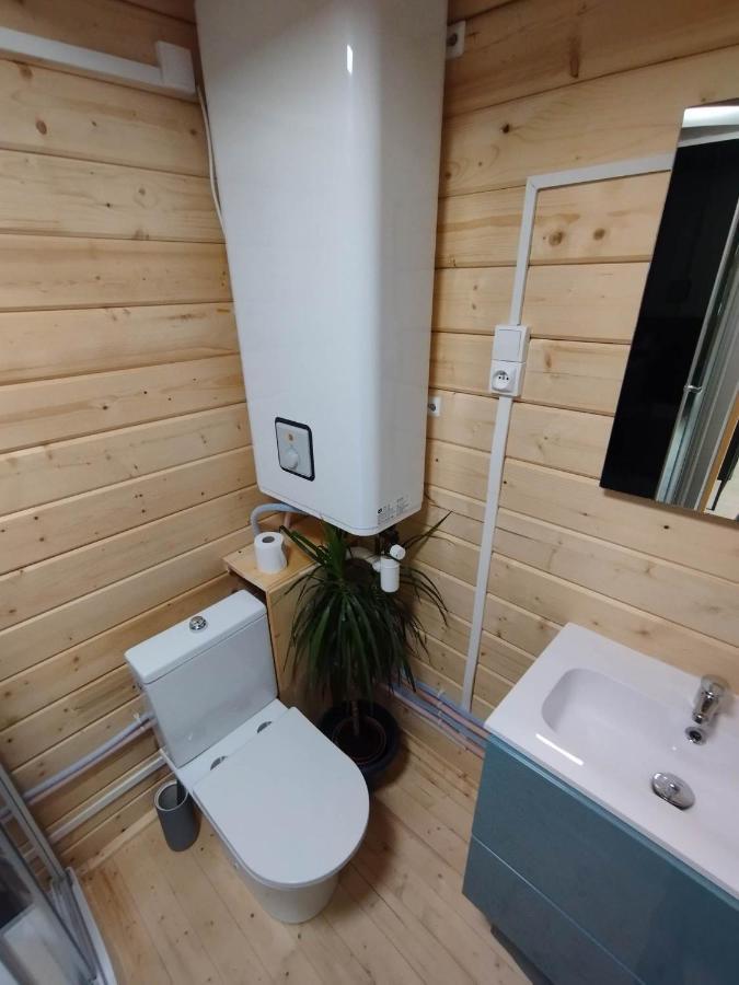 Tiny House Toute Equipee Avec Jardin Saint-Florent-sur-Cher Exterior foto