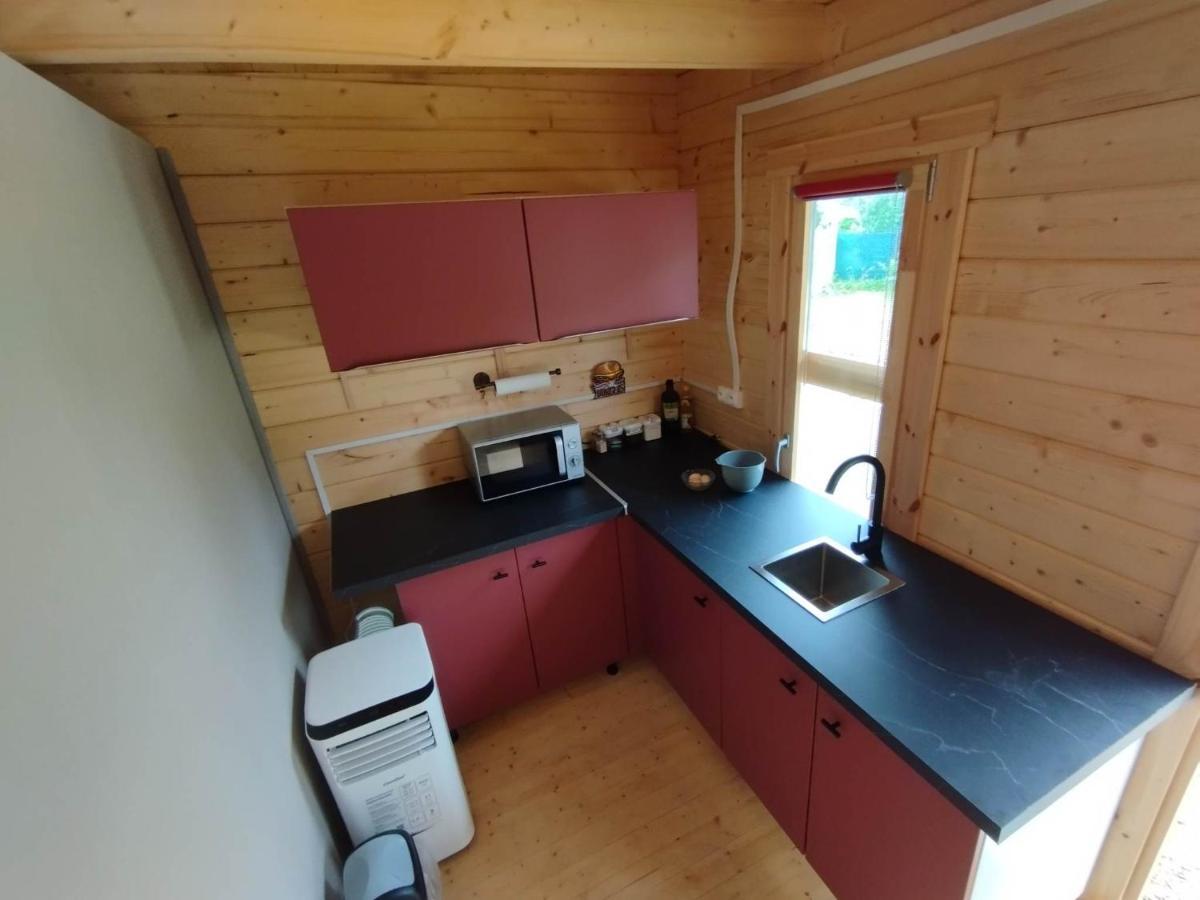 Tiny House Toute Equipee Avec Jardin Saint-Florent-sur-Cher Exterior foto